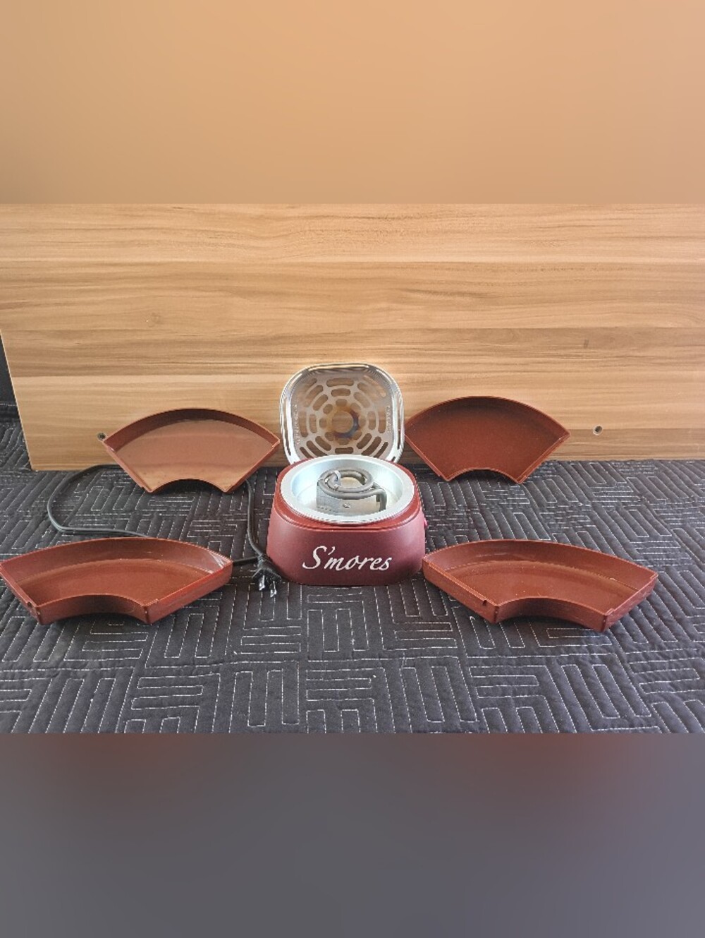 Nostalgia Tabletop Indoor Electric S'mores Maker